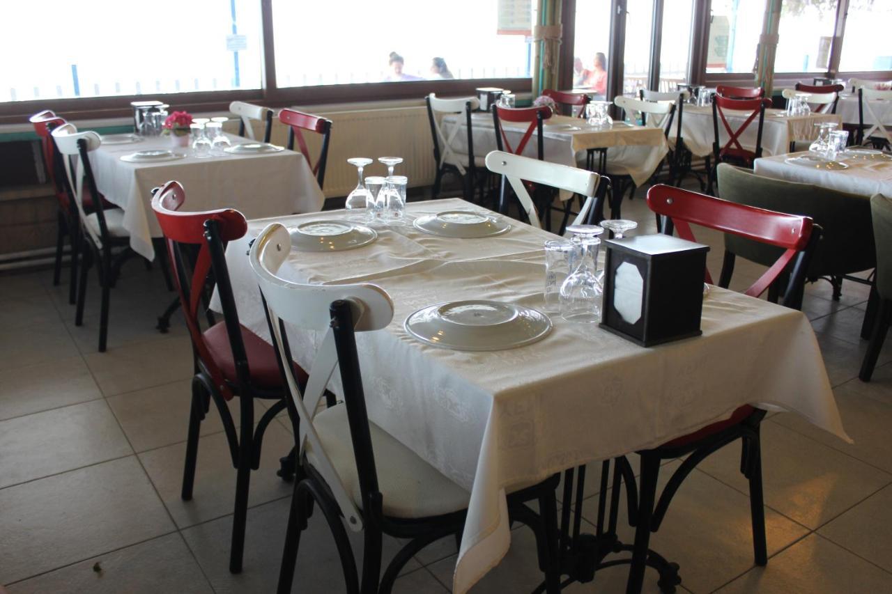 Hotel Ennis Inn Текидраг Екстериор снимка